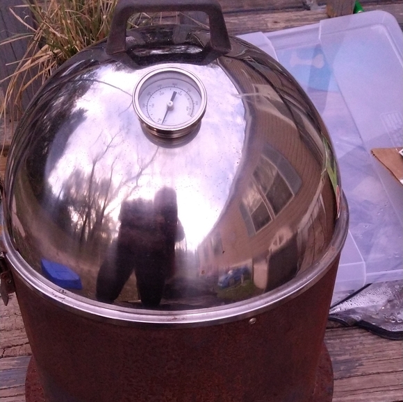 Smith & Wesson Grill - Picture 2 of 4